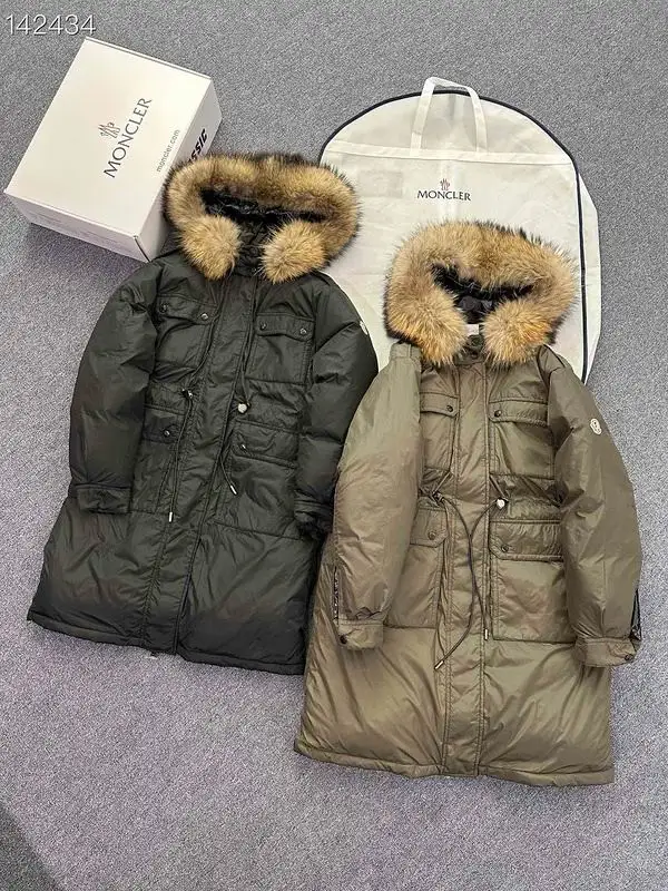 Moncler sz1-4 26yr169 (1)